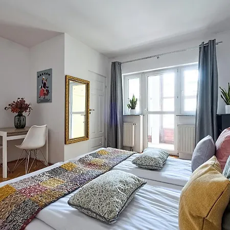 Urban Nest Apartments Radziwillowska 12 Krakow Exterior photo